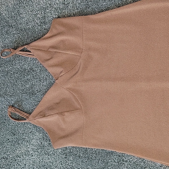 A mini brown dress - Picture 1 of 4